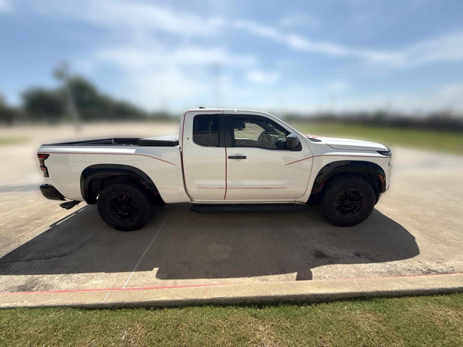 2023 Nissan Frontier S