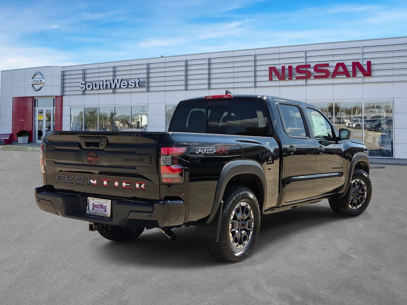 2027 Nissan Frontier PRO-4X LWB
