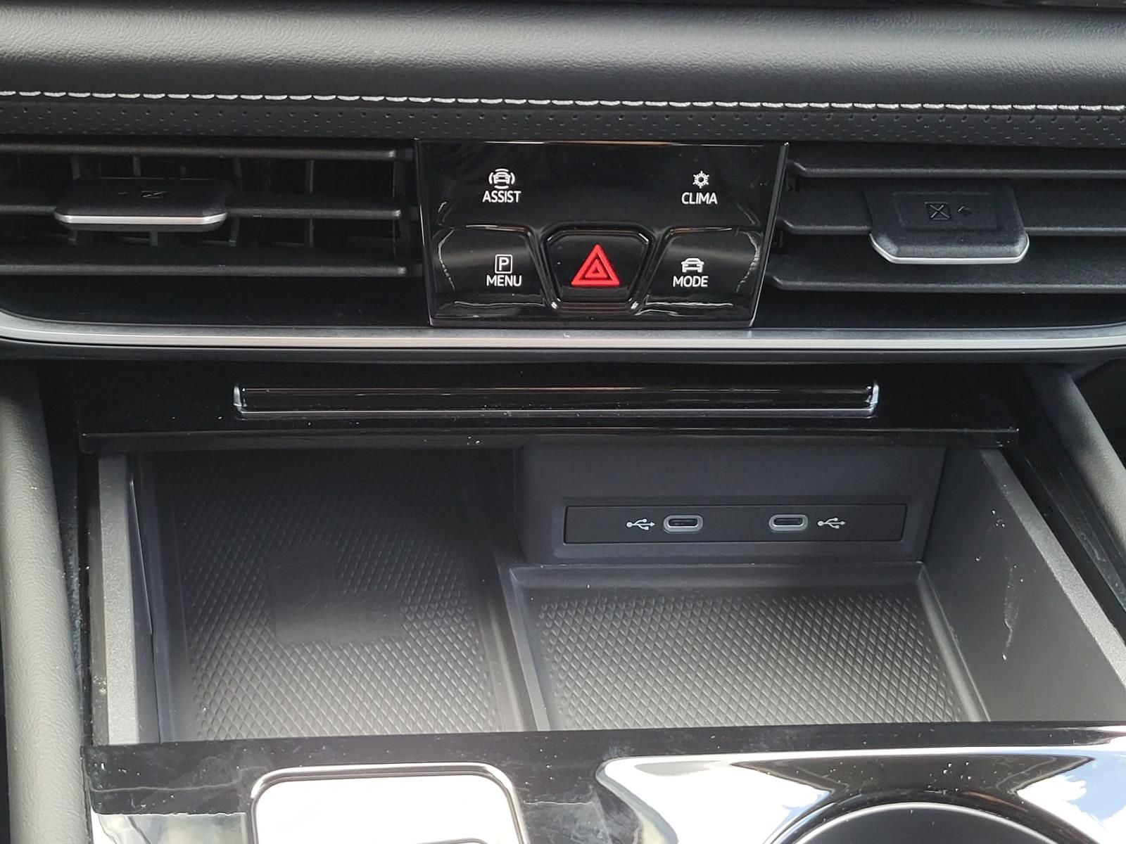 2024 Volkswagen Atlas SE w/Tech - Photo 27