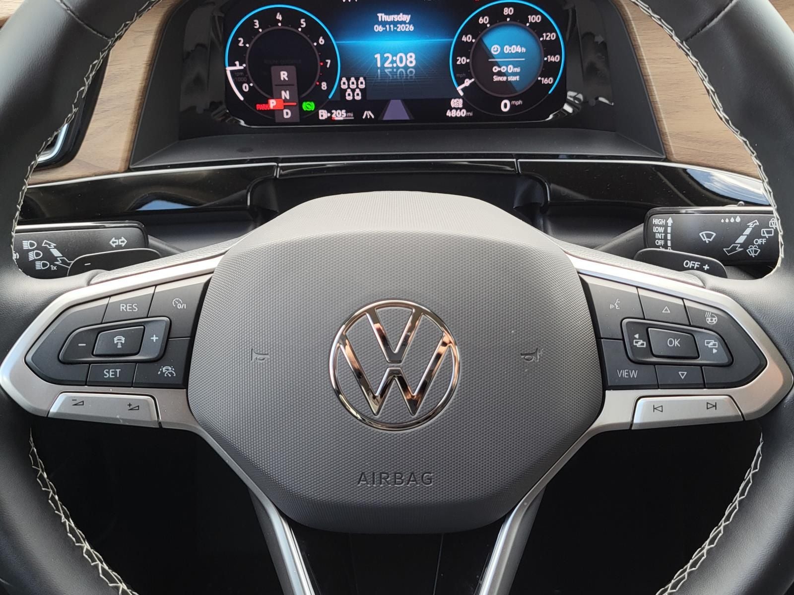 2024 Volkswagen Atlas 2.0T SE w/Technology