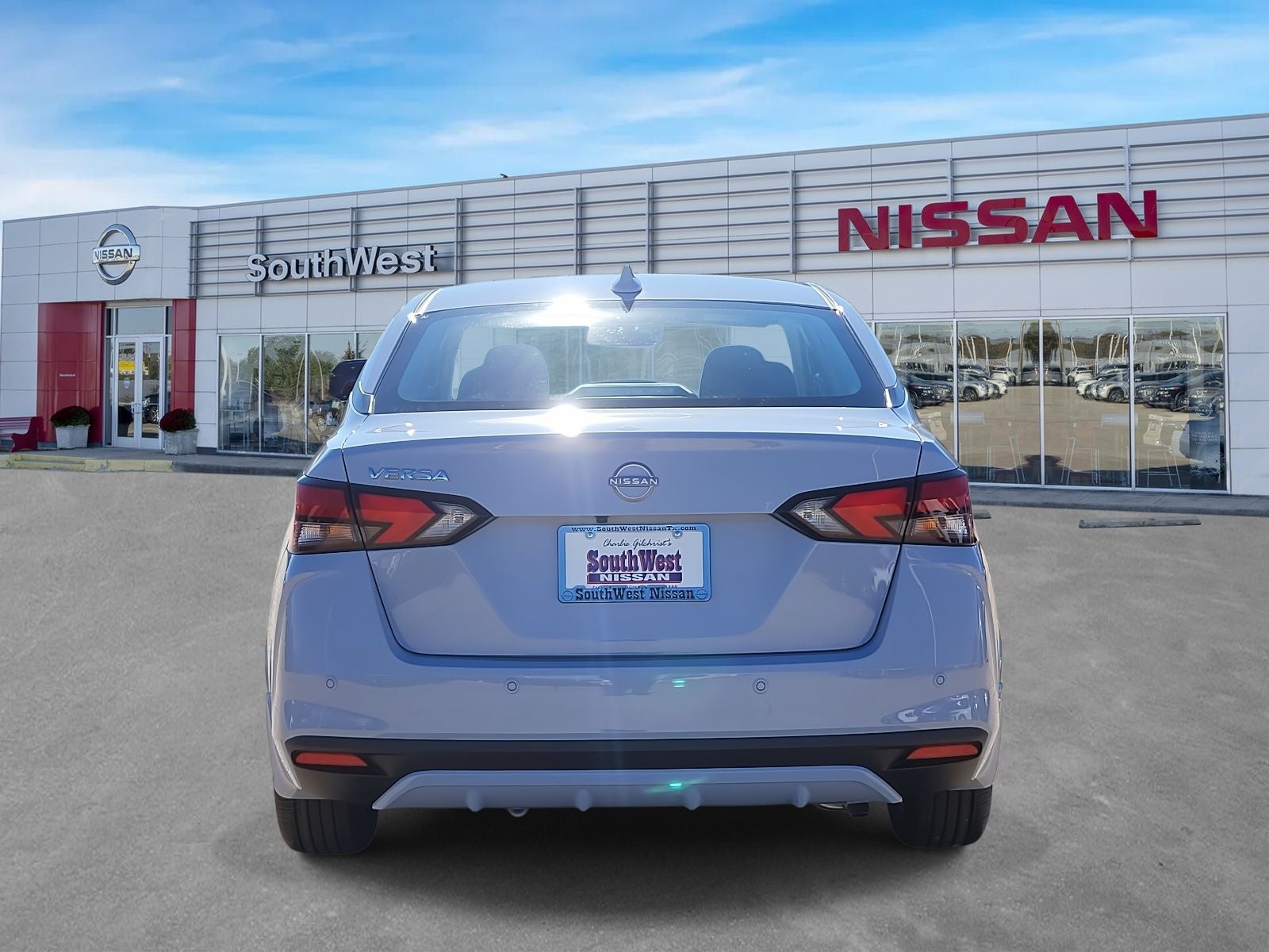 2025 Nissan Versa 1.6 SV