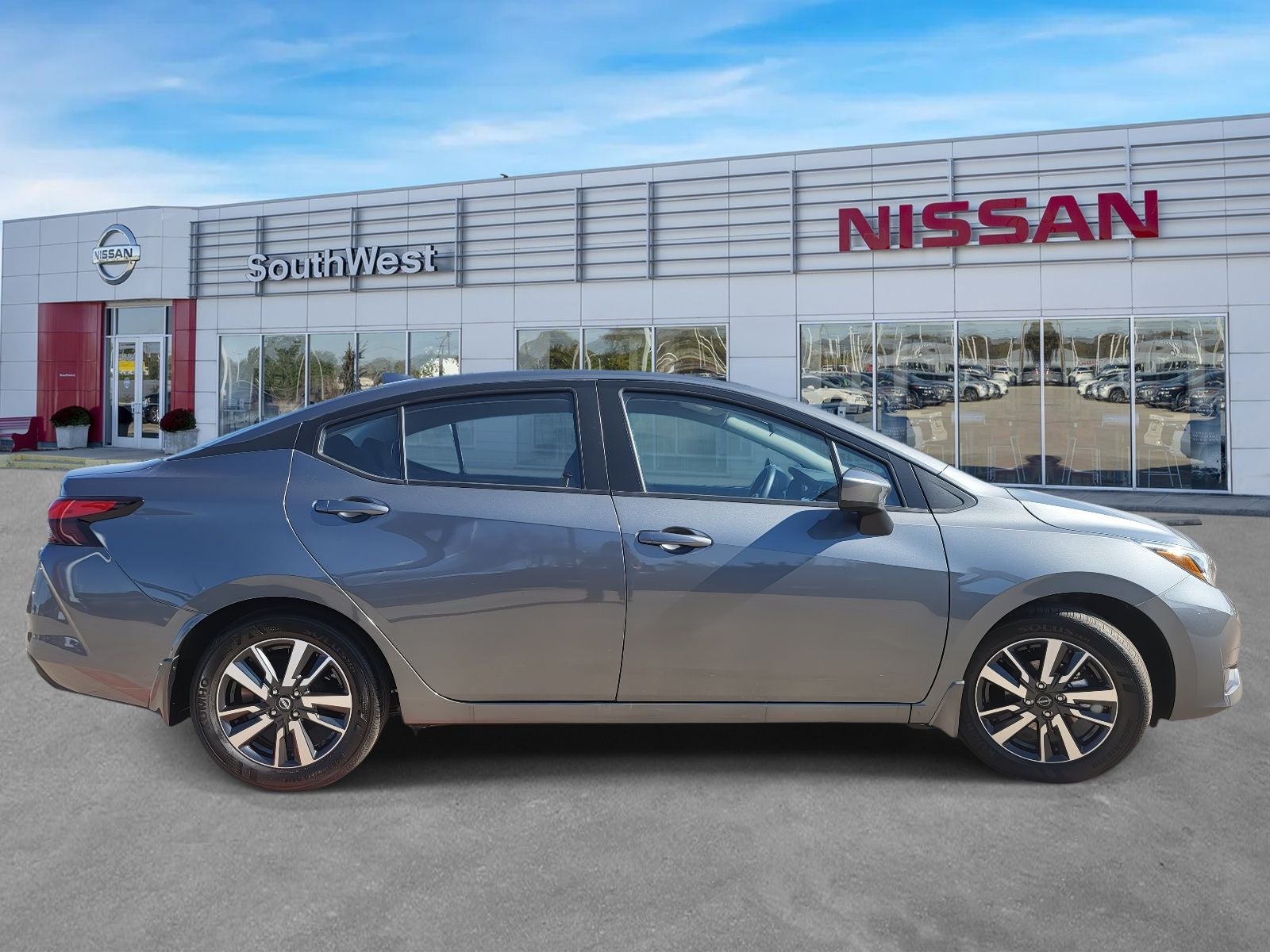 2025 Nissan Versa 1.6 SV