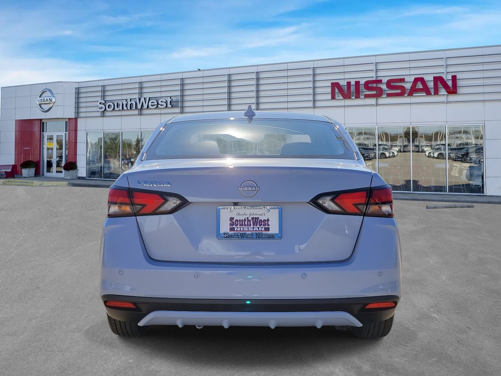 2025 Nissan Versa 1.6 SV