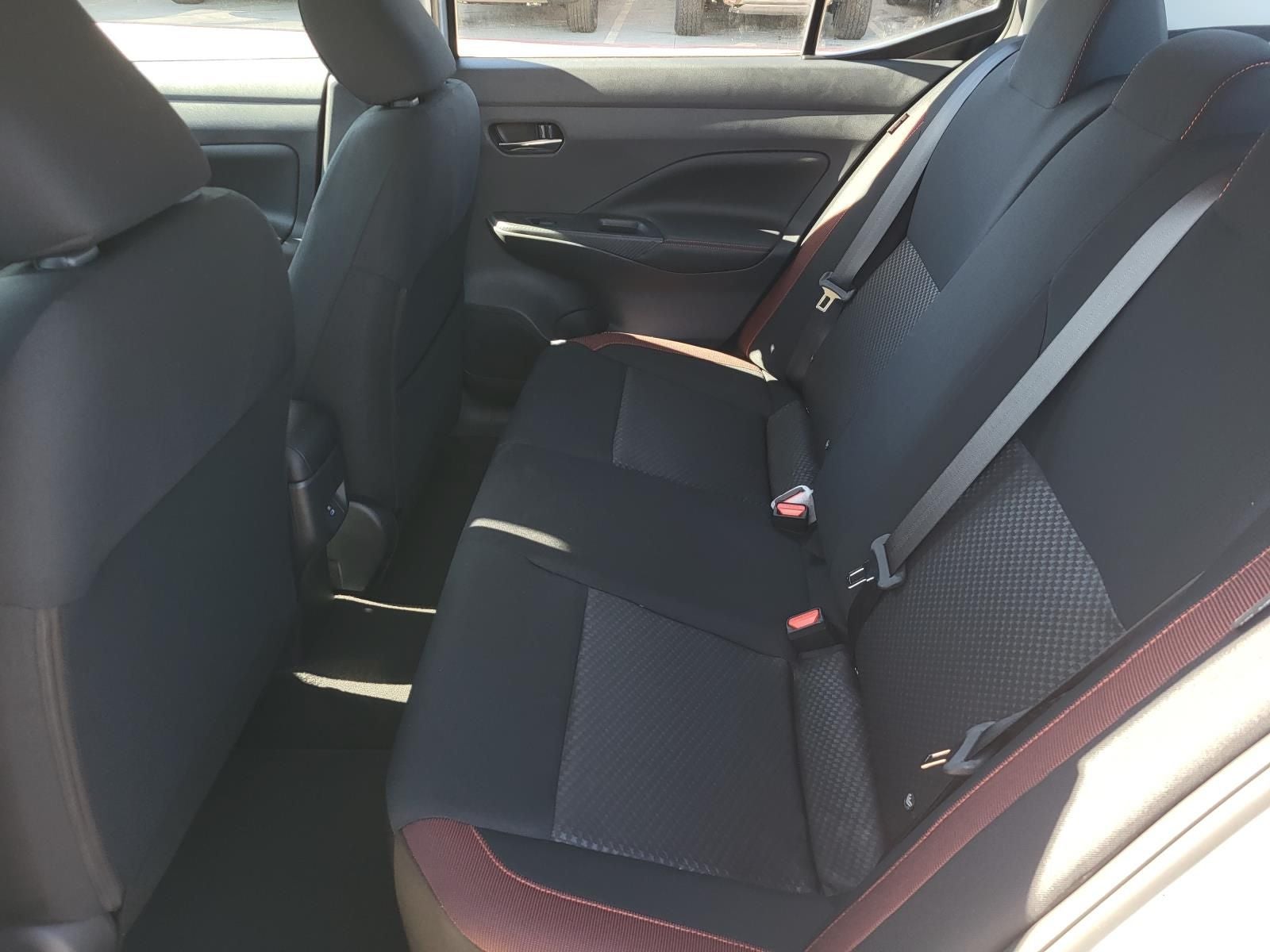 2025 Nissan Versa 1.6 SR