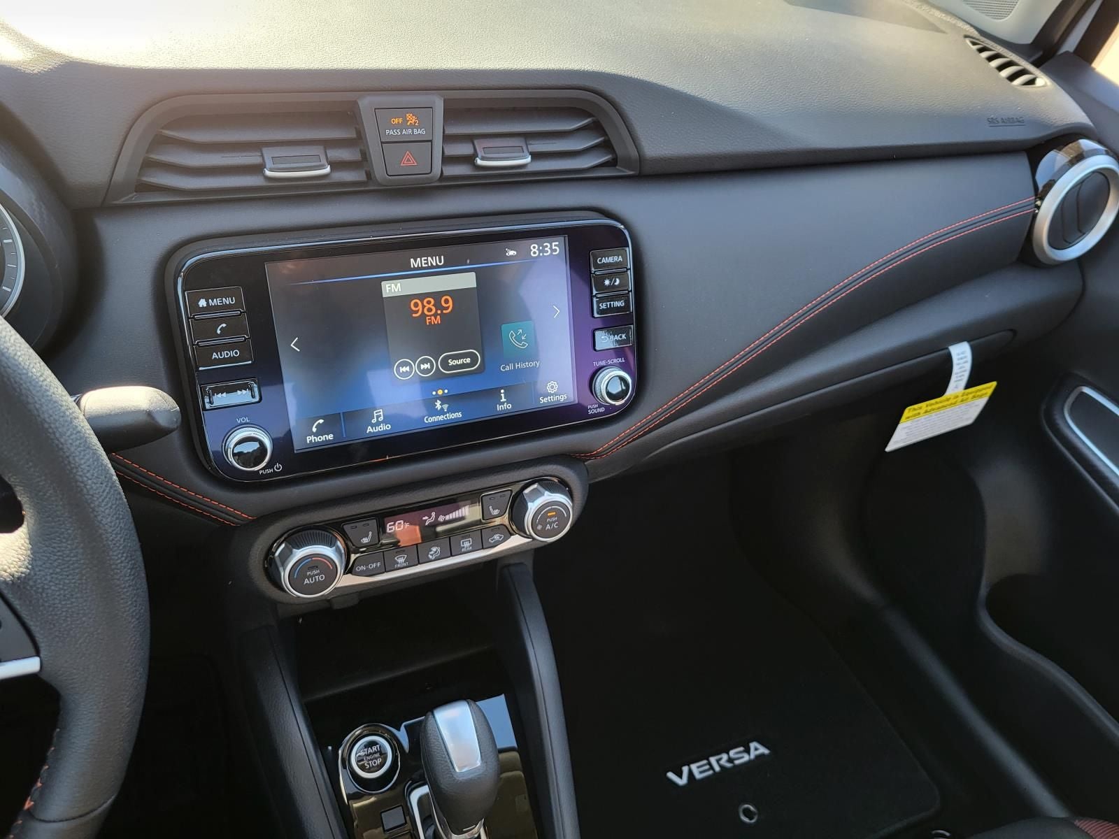 2025 Nissan Versa 1.6 SR