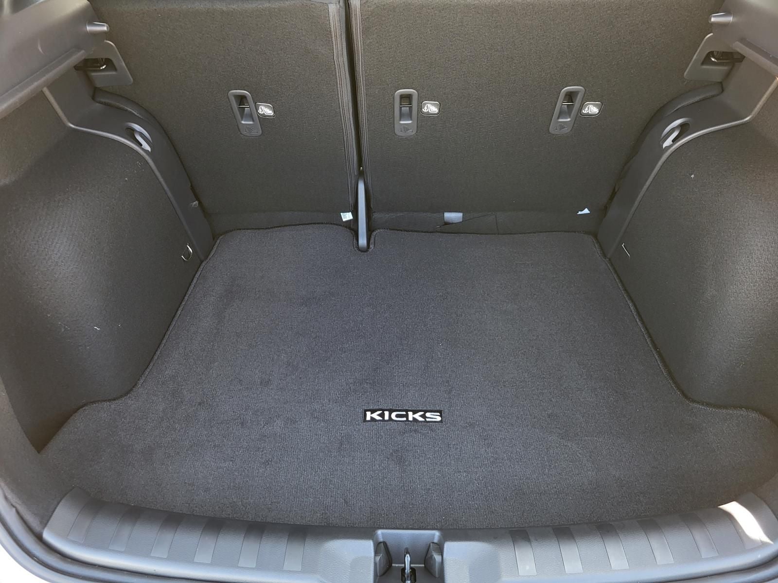 2025 Nissan Kicks Play S