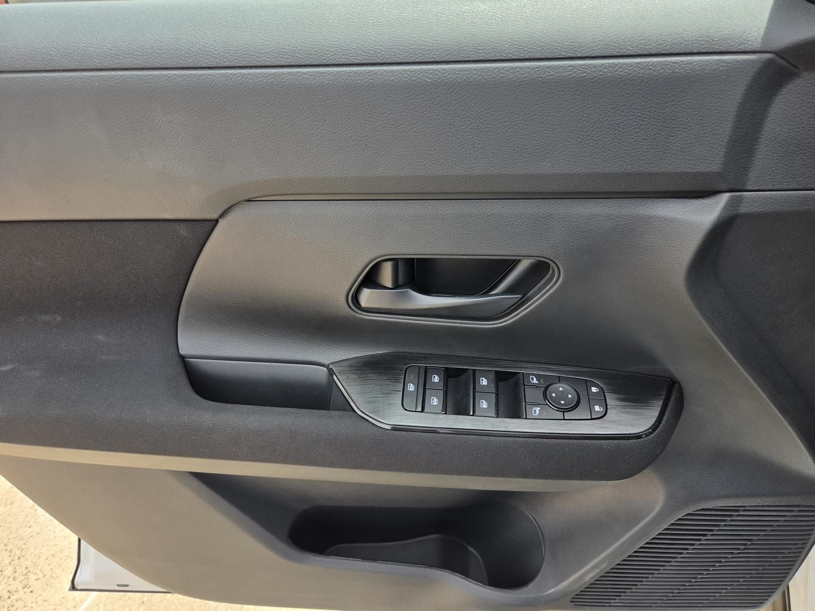 2027 Nissan Kicks S