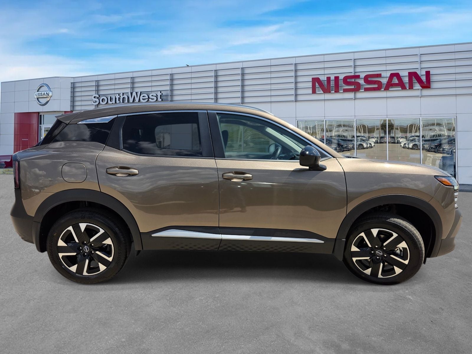 2027 Nissan Kicks SV