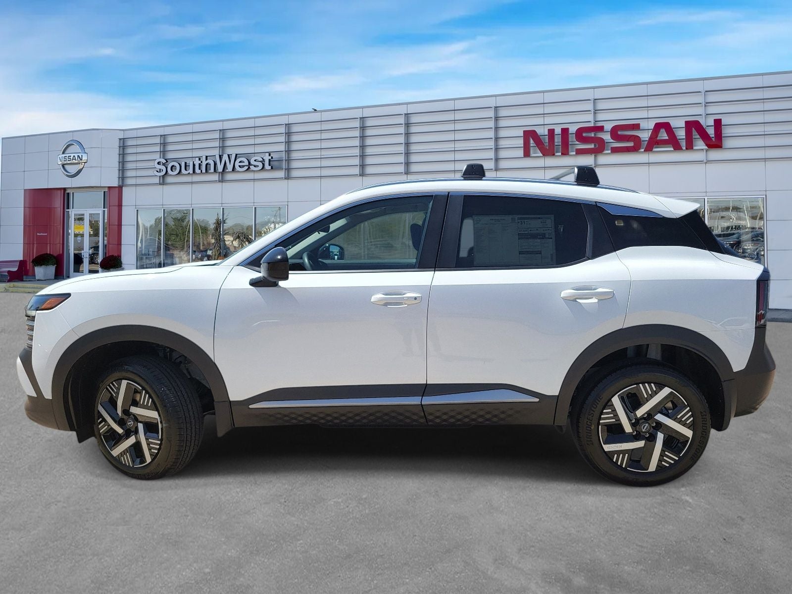 2026 Nissan Kicks SV