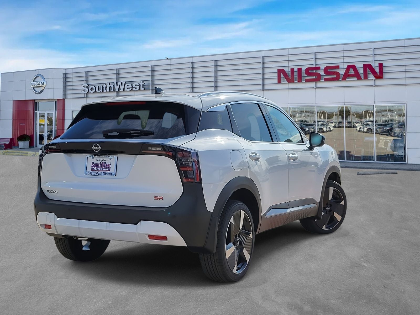 2026 Nissan Kicks SR