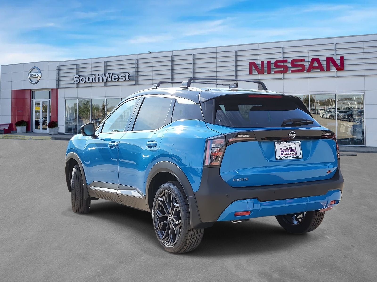 2026 Nissan Kicks SR