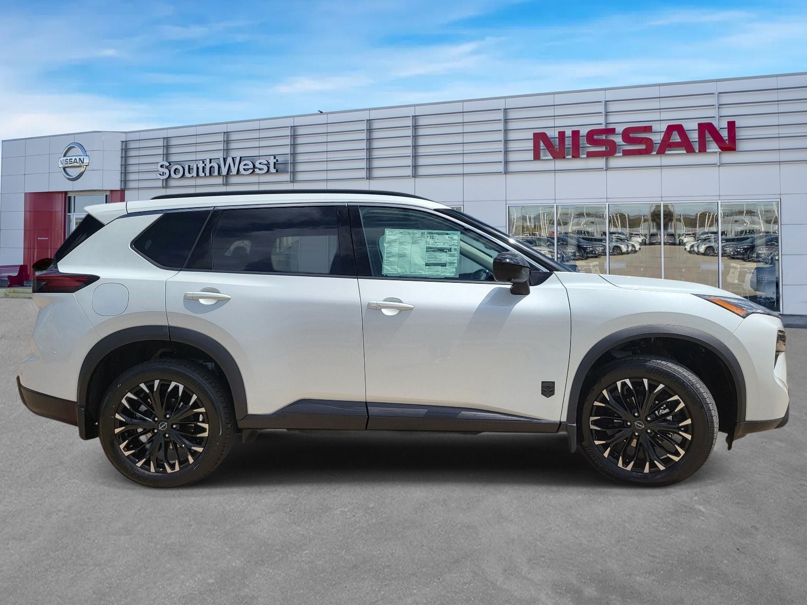 2026 Nissan Rogue Dark Armor