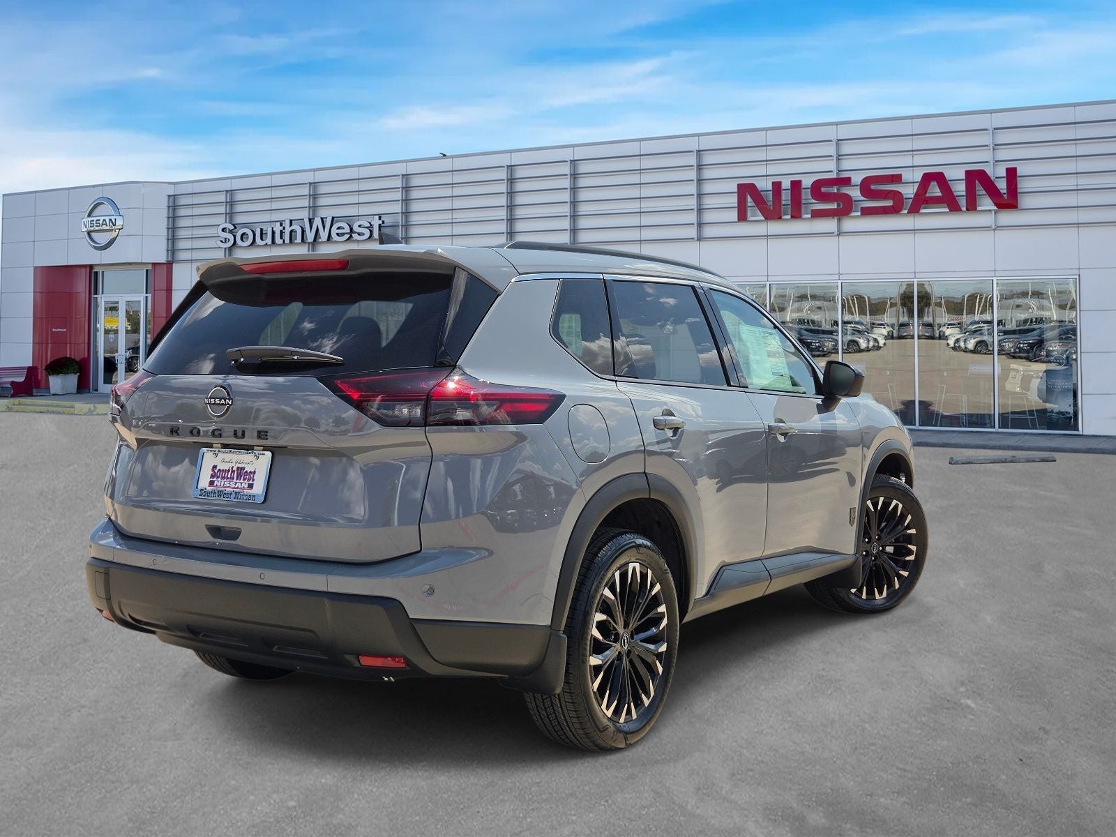 2026 Nissan Rogue Dark Armor