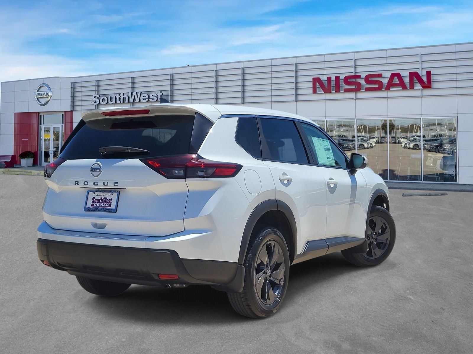 2026 Nissan Rogue SV