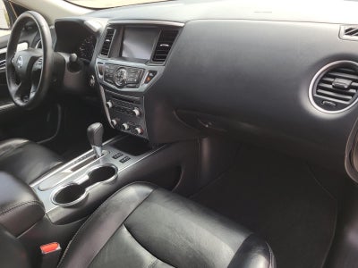 2020 Nissan Pathfinder SL