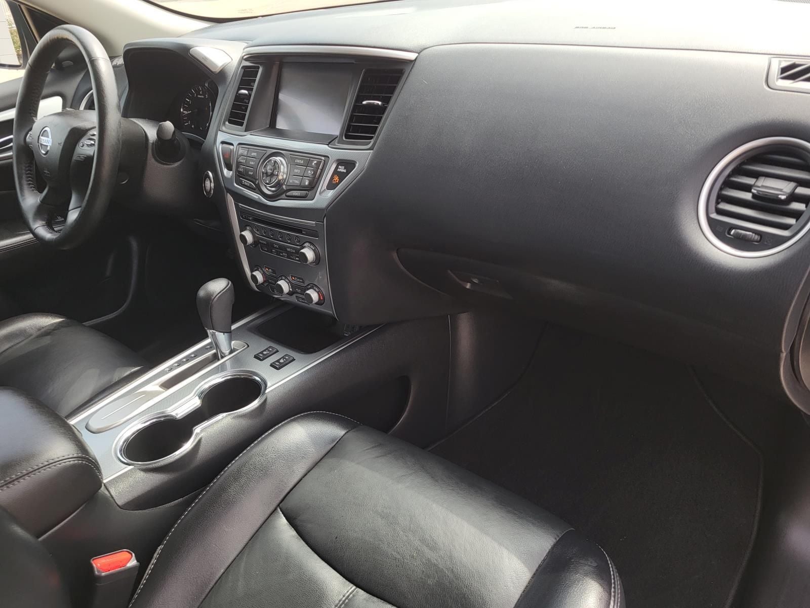 2020 Nissan Pathfinder SL