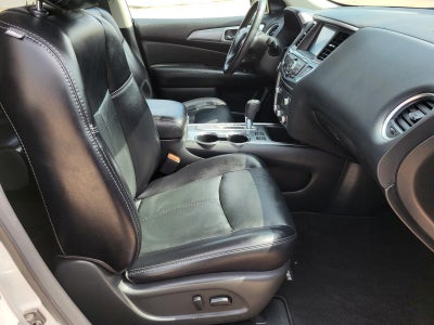 2020 Nissan Pathfinder SL