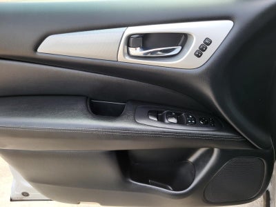 2020 Nissan Pathfinder SL