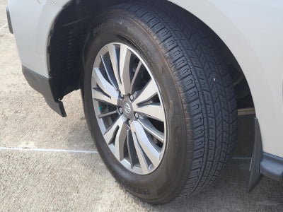 2020 Nissan Pathfinder SL