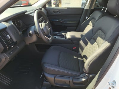 2026 Nissan Pathfinder S