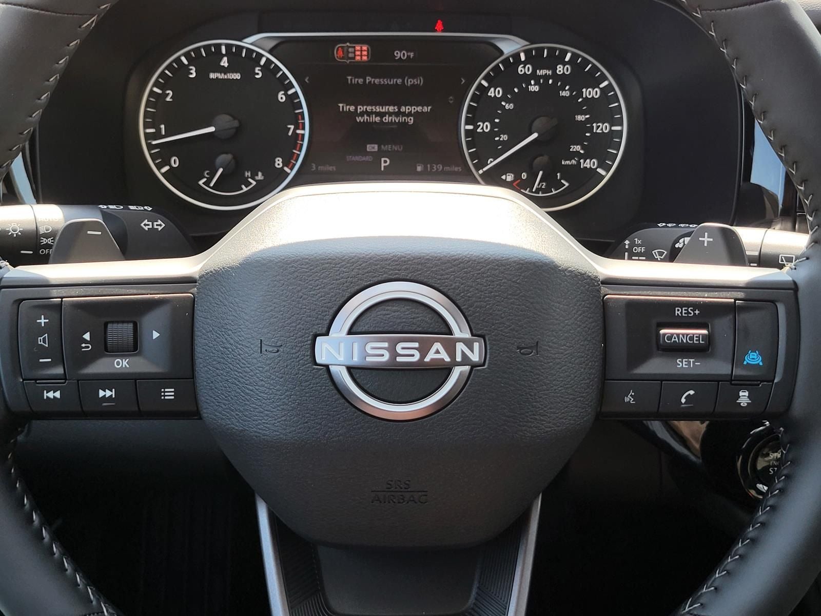 2026 Nissan Pathfinder SV