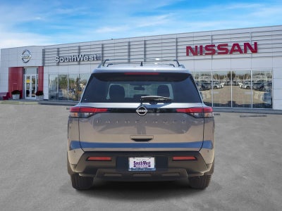 2026 Nissan Pathfinder SV