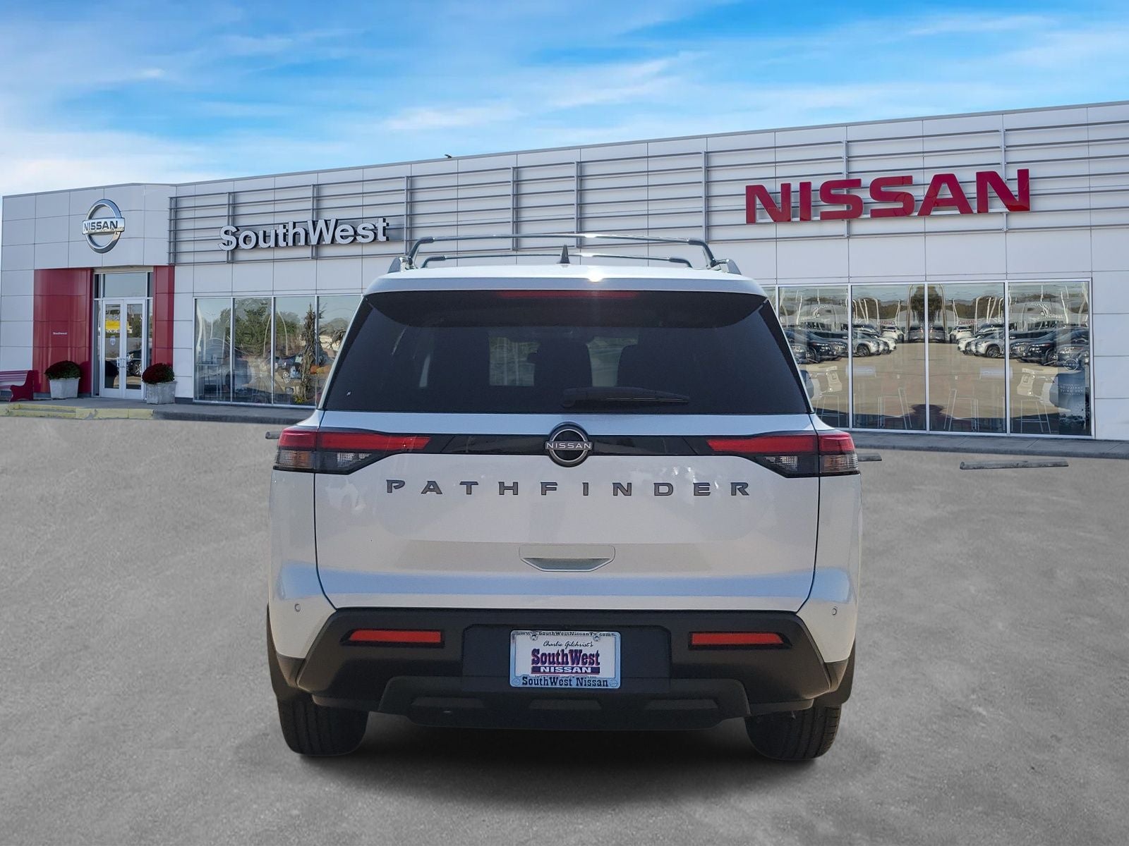 2026 Nissan Pathfinder SV