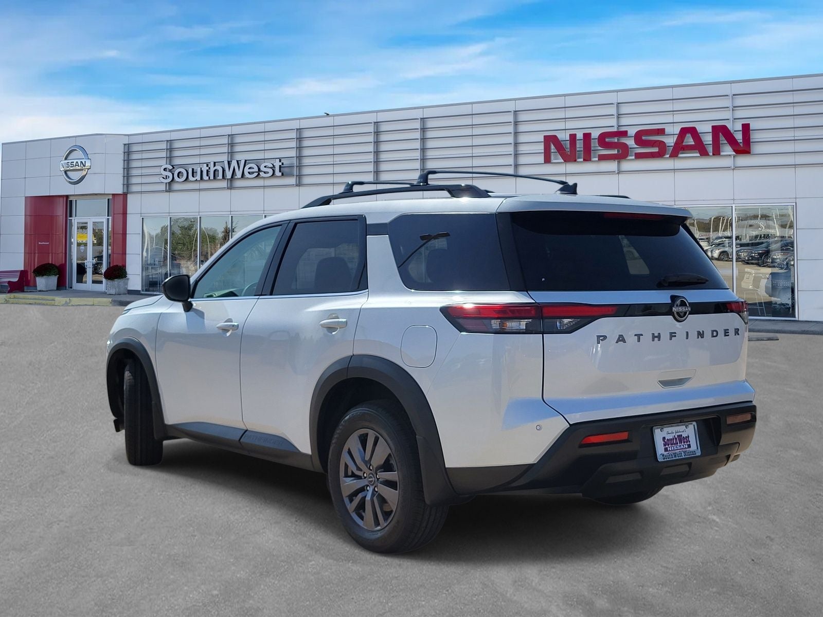 2026 Nissan Pathfinder SV