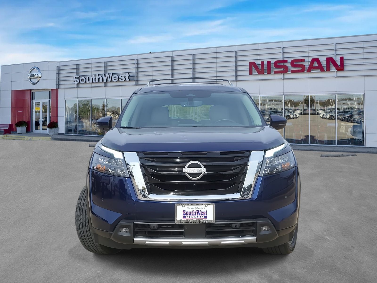 2025 Nissan Pathfinder SL