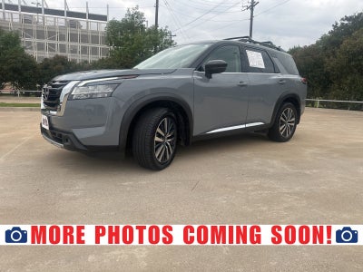 2022 Nissan Pathfinder Platinum