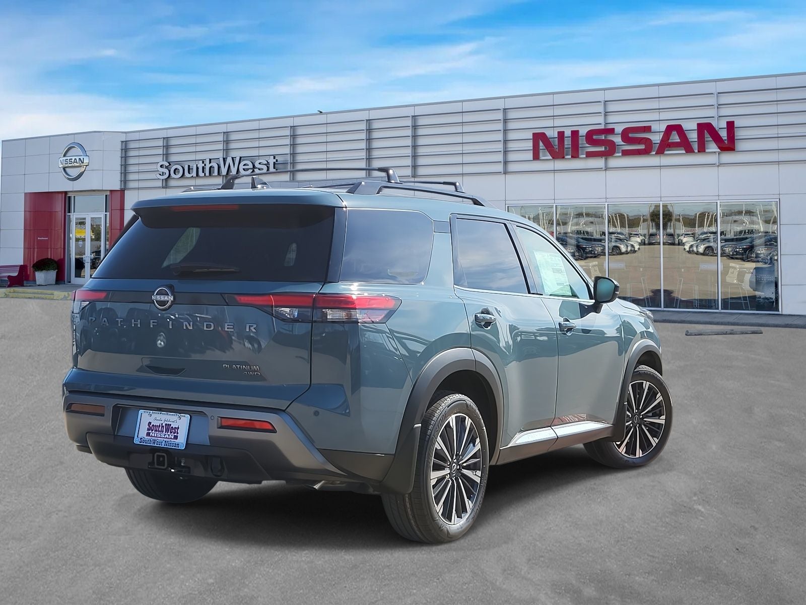 2026 Nissan Pathfinder Platinum
