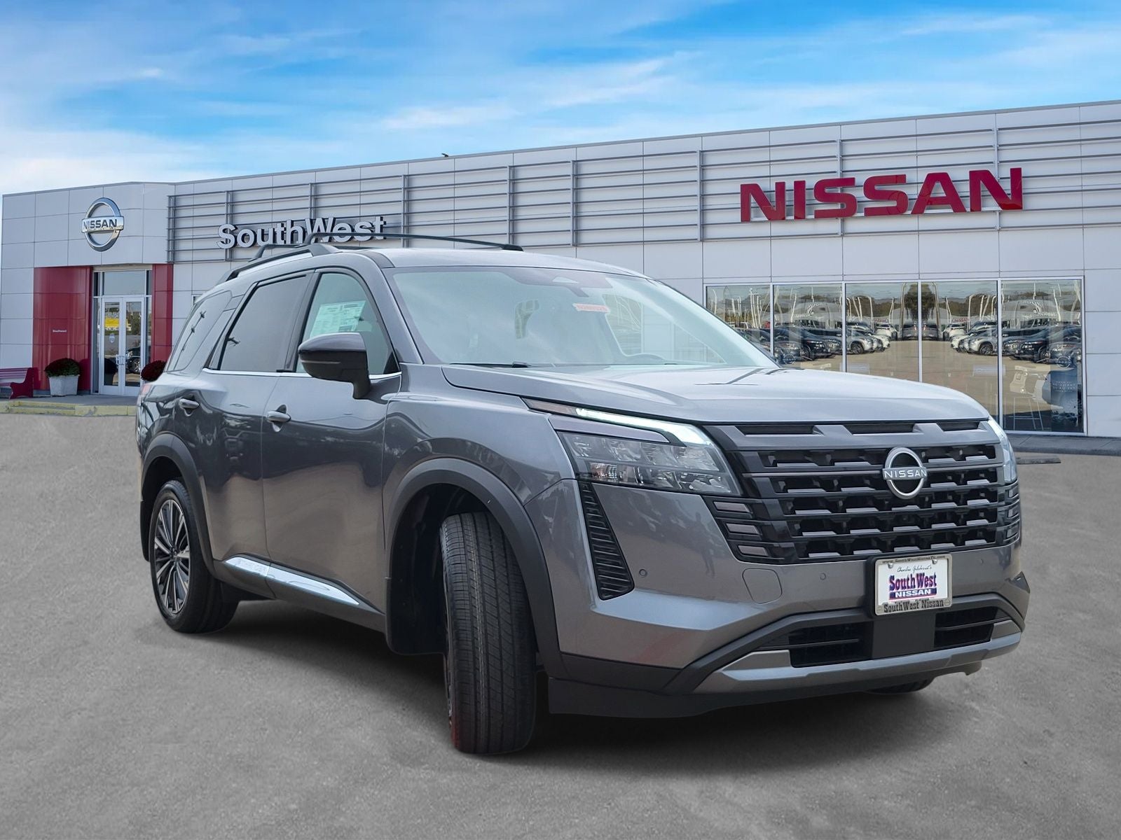 2026 Nissan Pathfinder Platinum