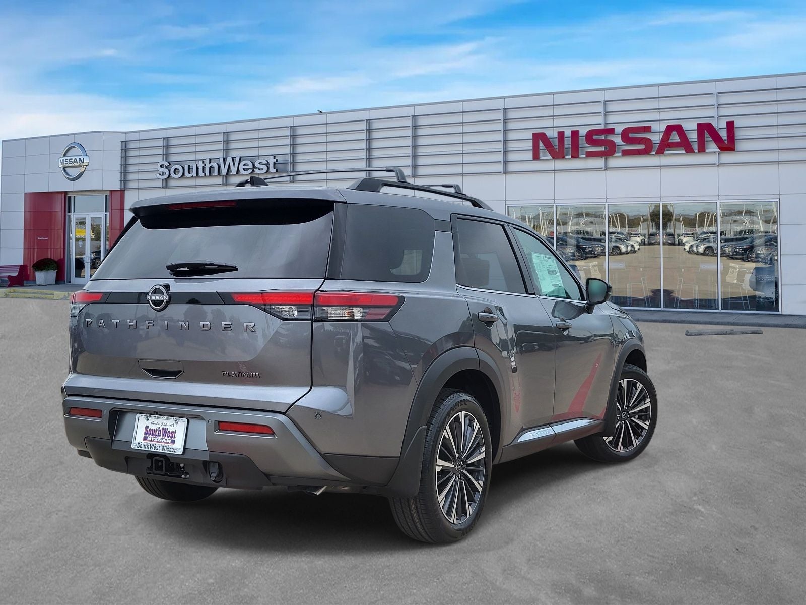 2026 Nissan Pathfinder Platinum