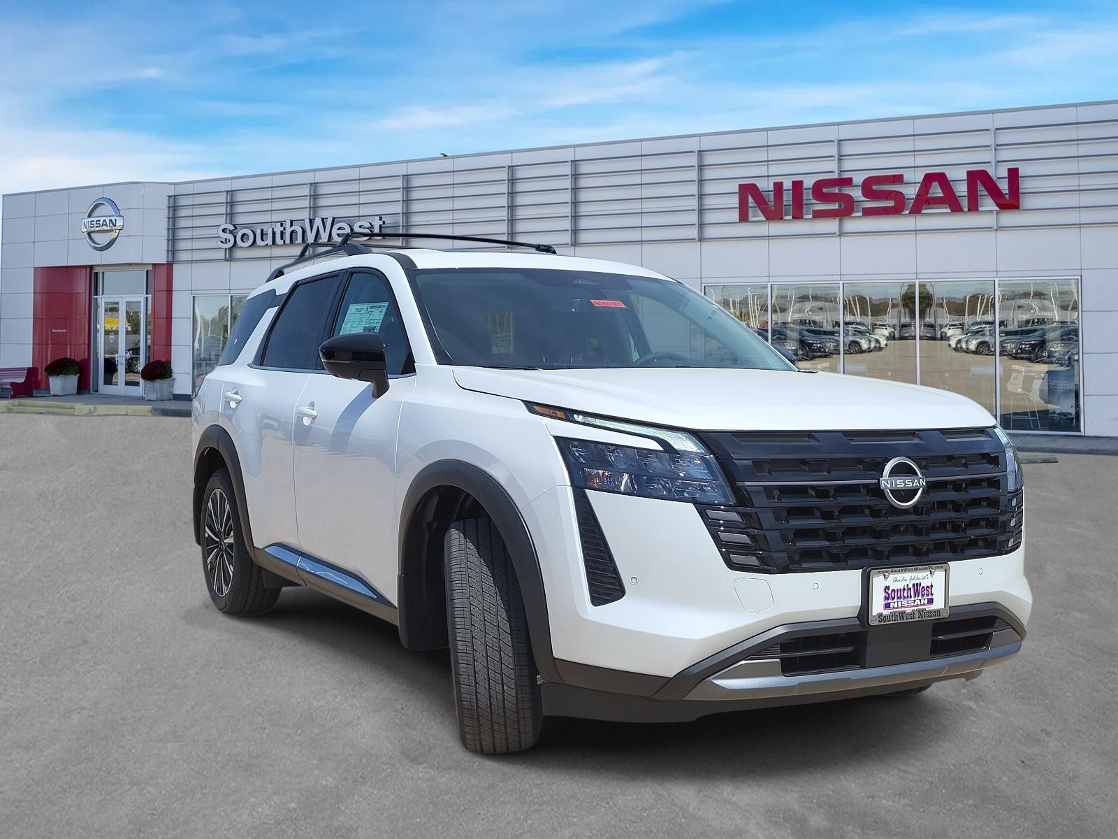 2026 Nissan Pathfinder Platinum