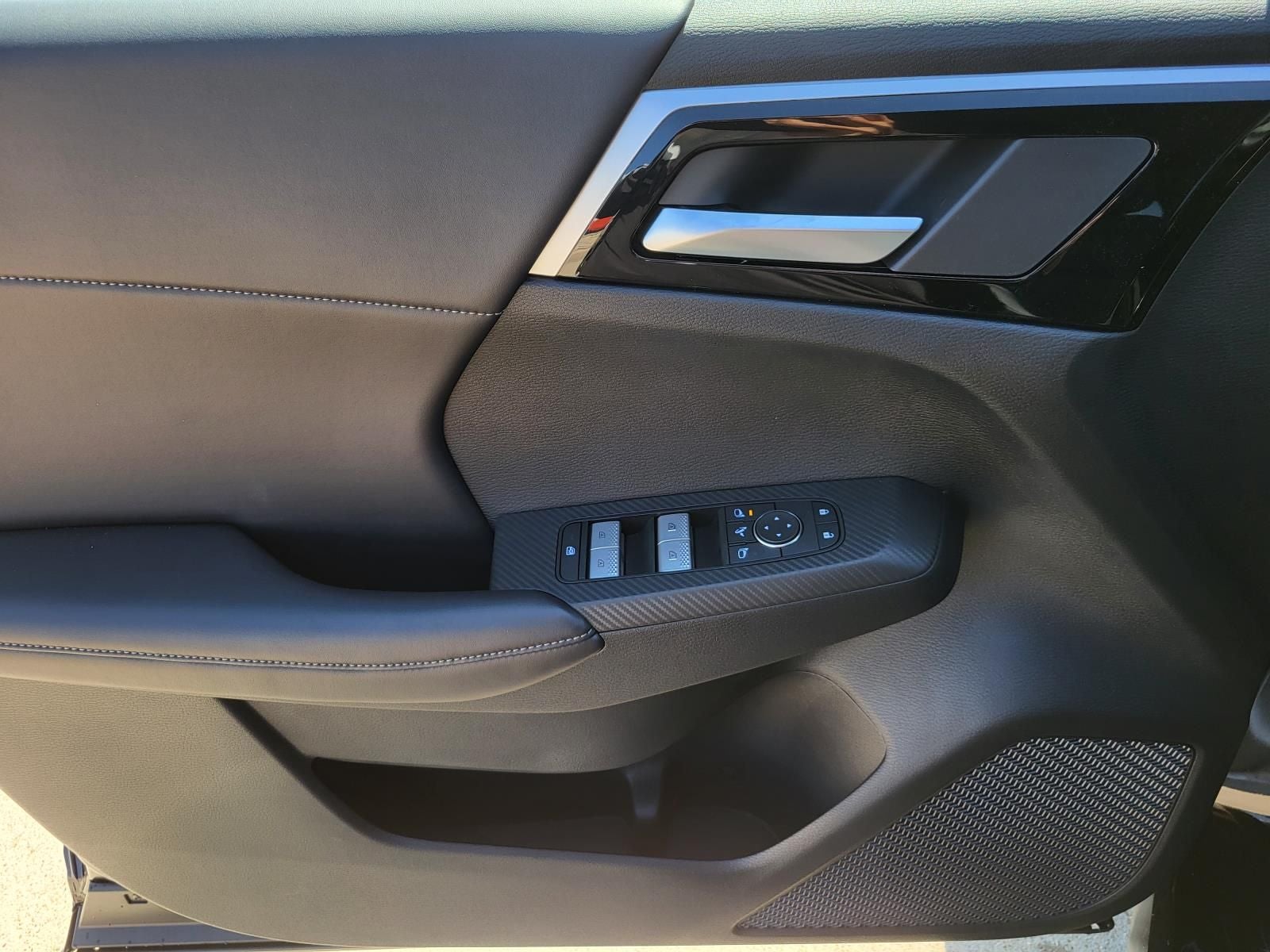 2026 Nissan Rogue Hybrid SL