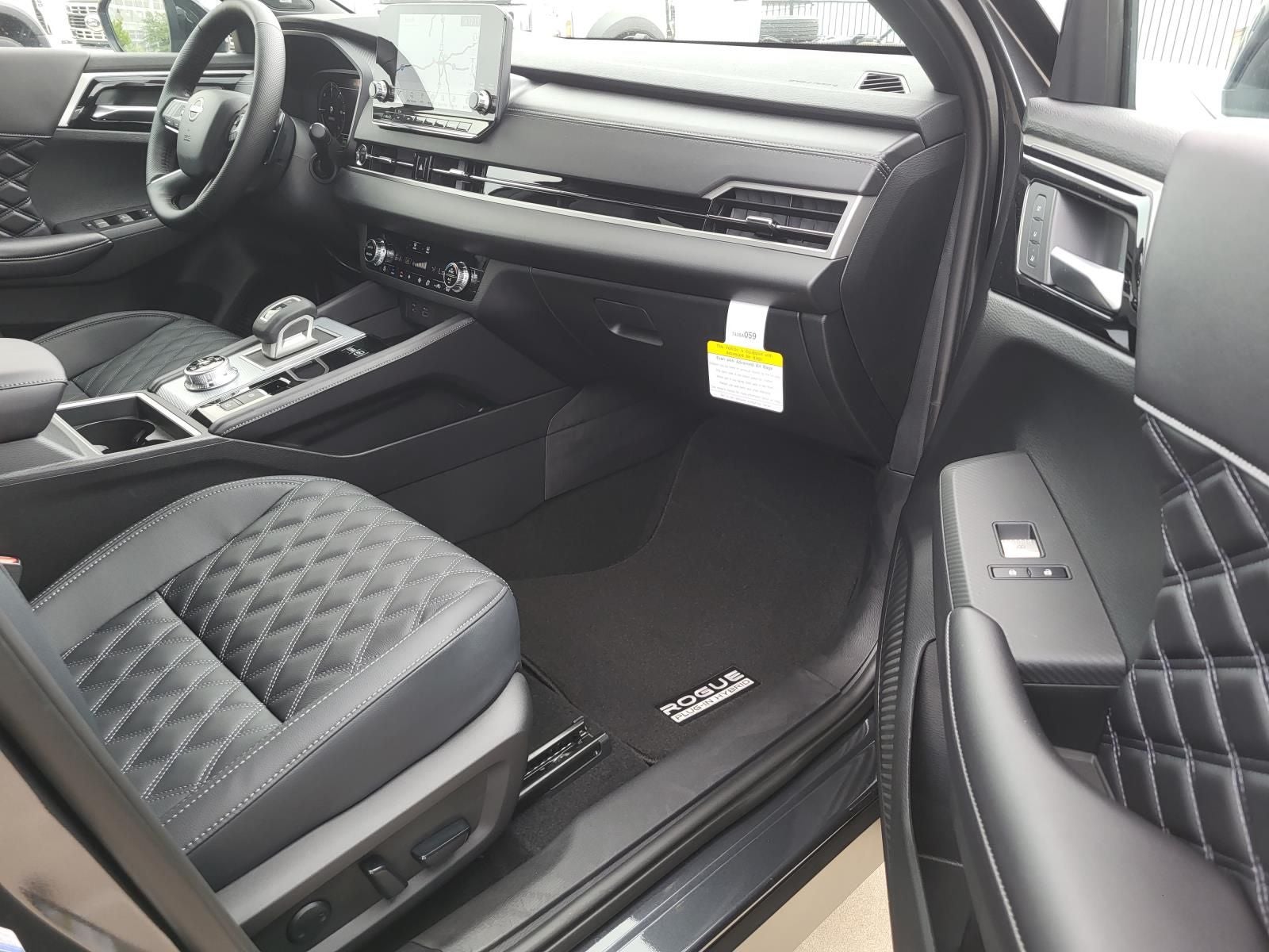 2026 Nissan Rogue Plug-In Hybrid Platinum