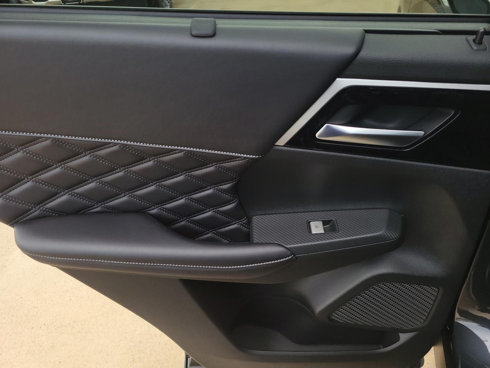 2026 Nissan Rogue Plug-In Hybrid Platinum