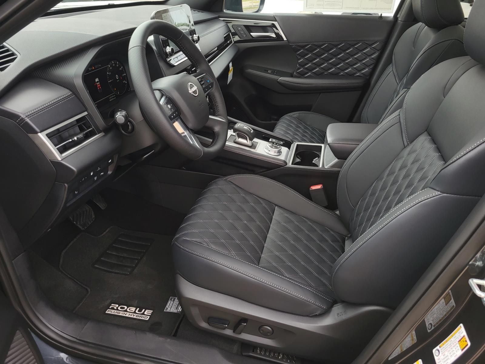 2026 Nissan Rogue Plug-In Hybrid Platinum