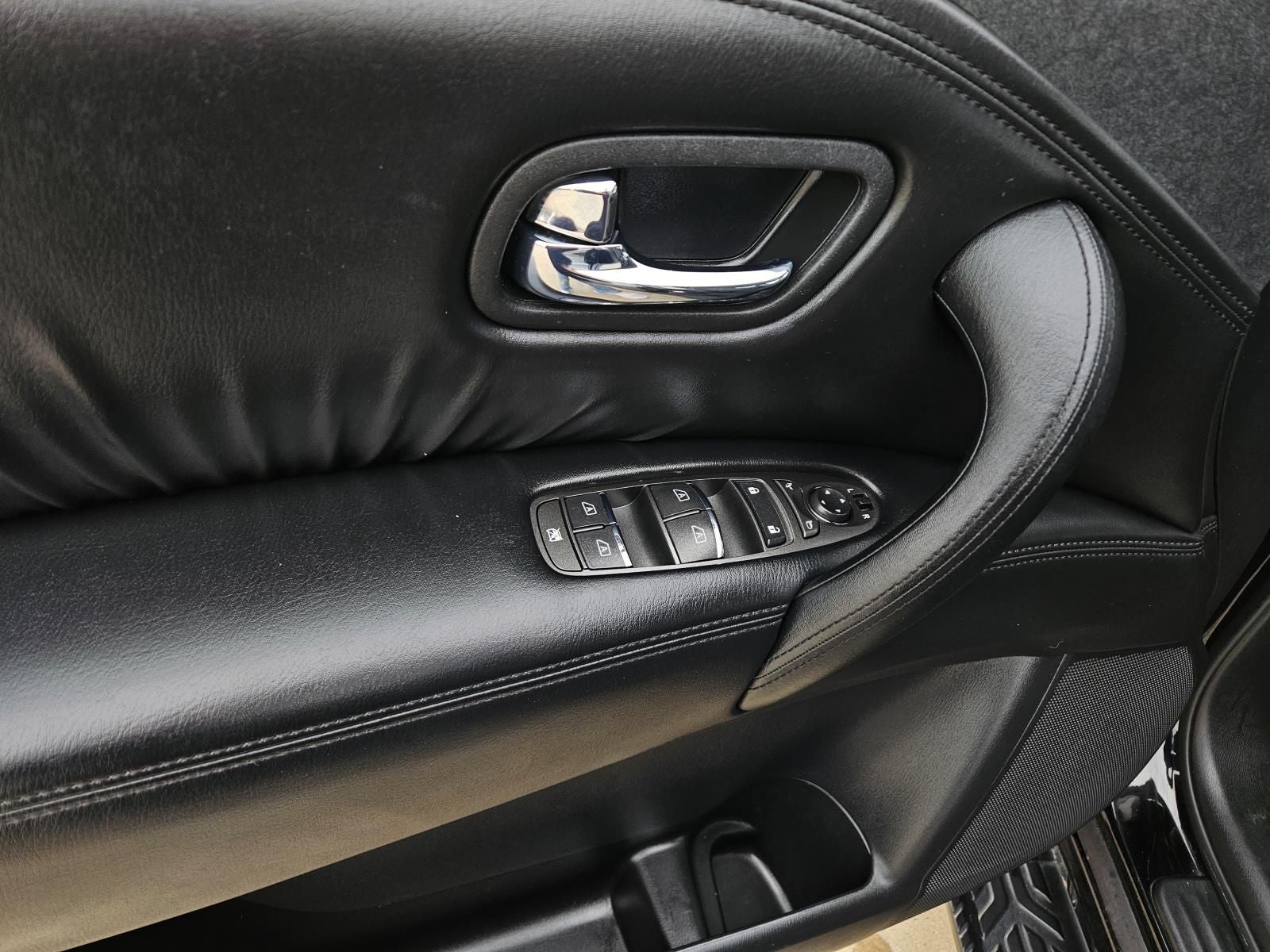 2024 Nissan Armada SV