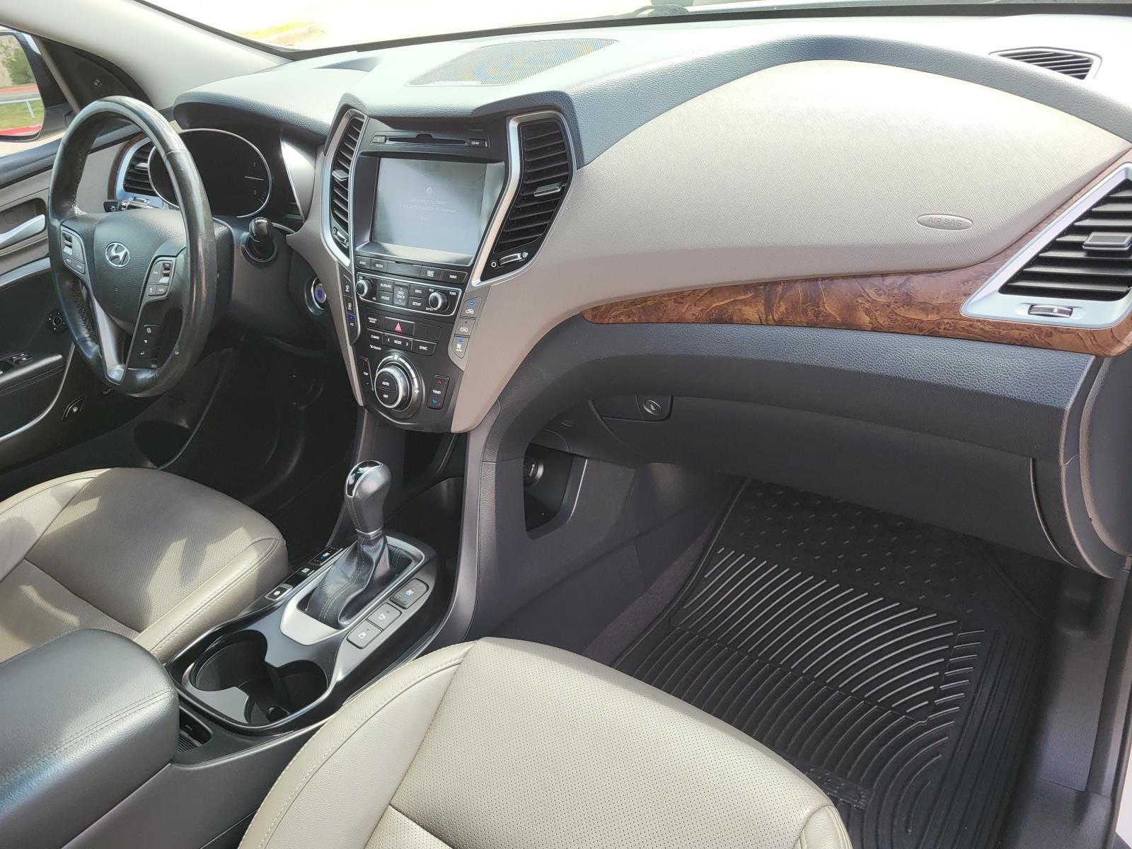 2017 Hyundai Santa Fe Limited Ultimate