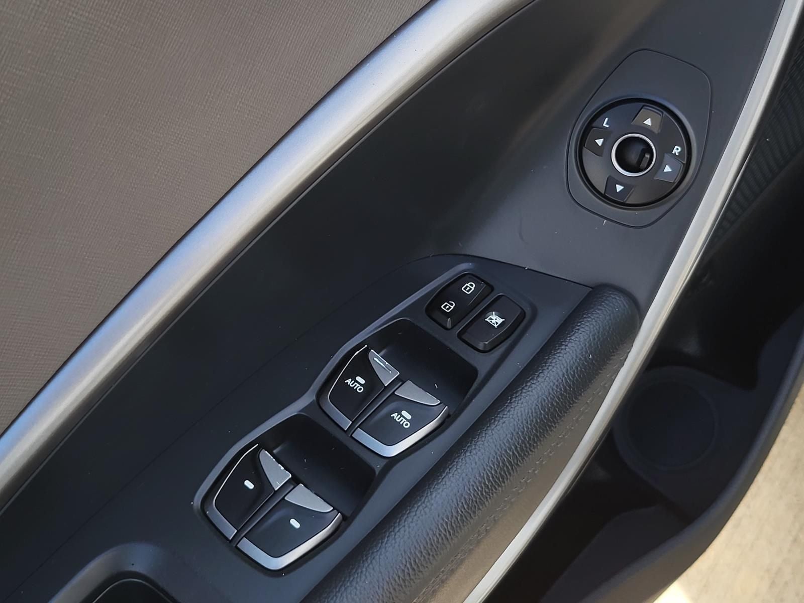 2017 Hyundai Santa Fe Limited Ultimate