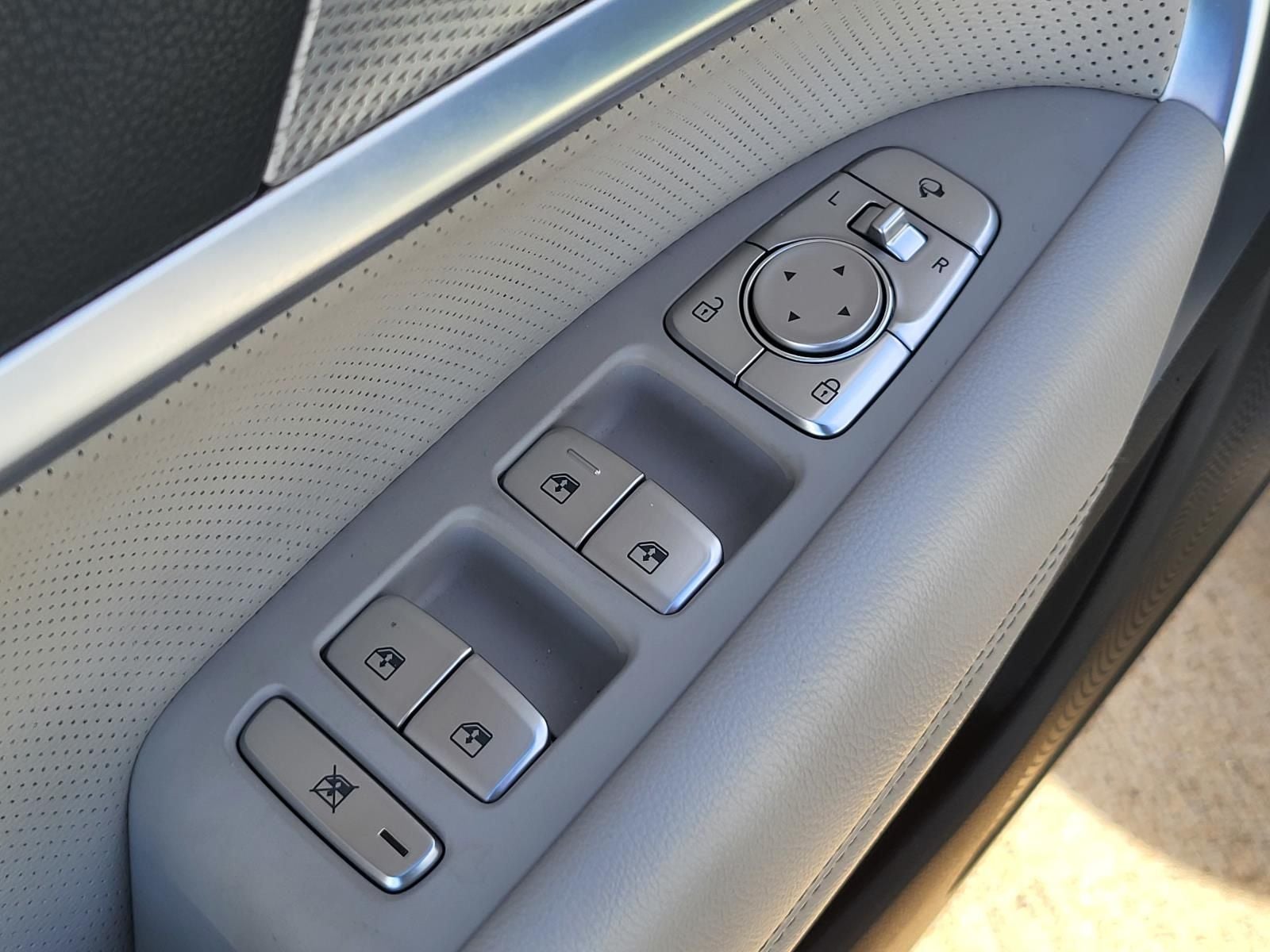 2022 Genesis G70 3.3T