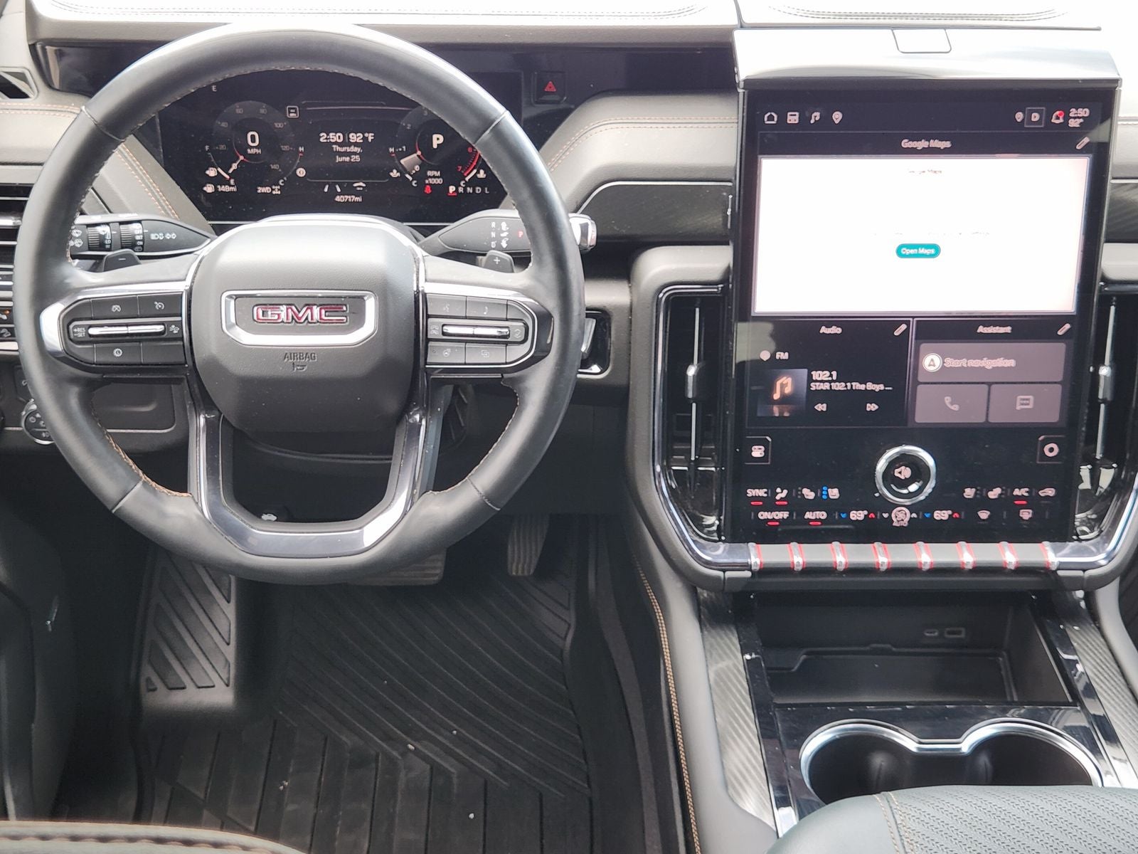 2025 GMC Yukon AT4