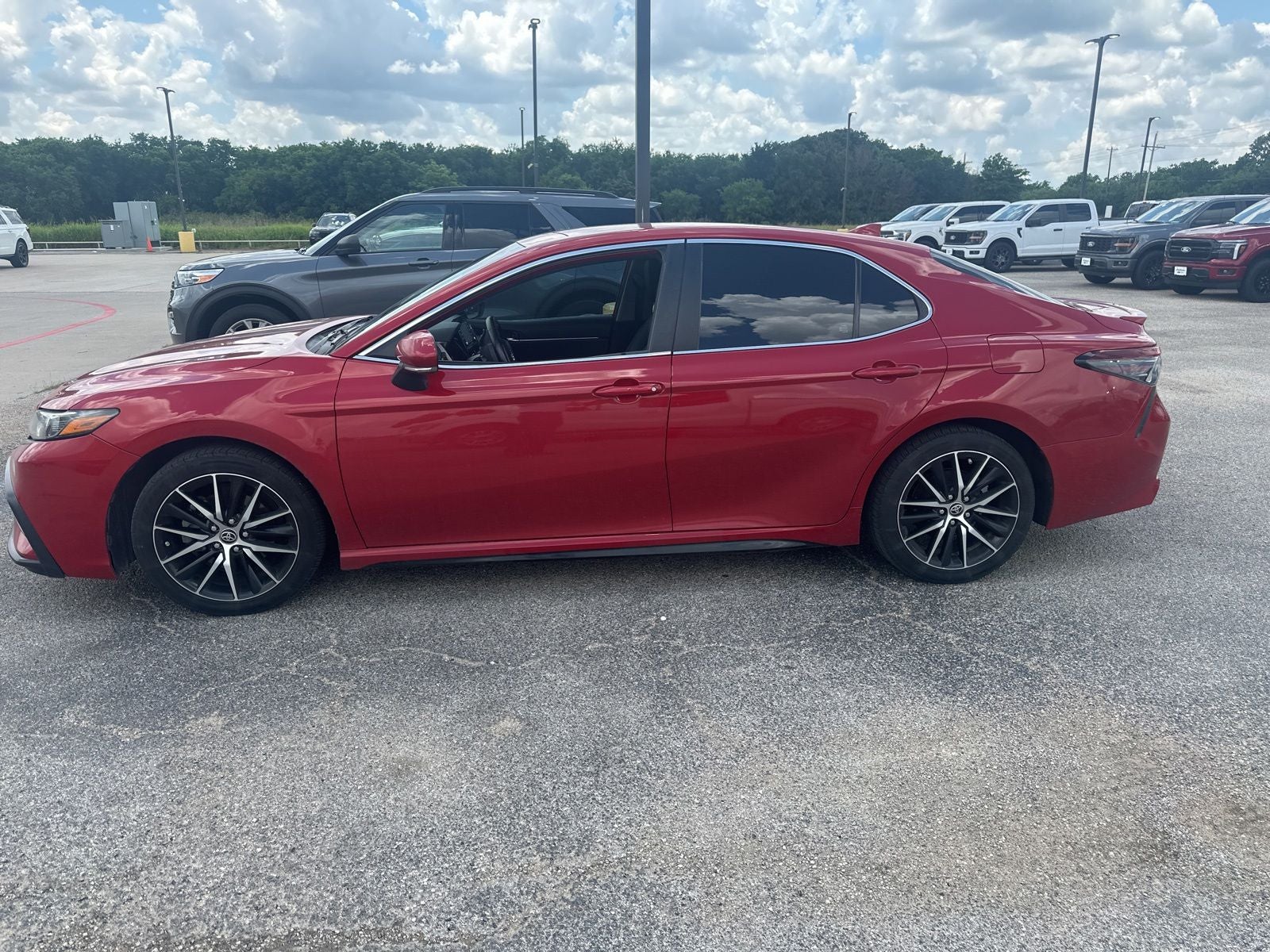 2022 Toyota Camry SE