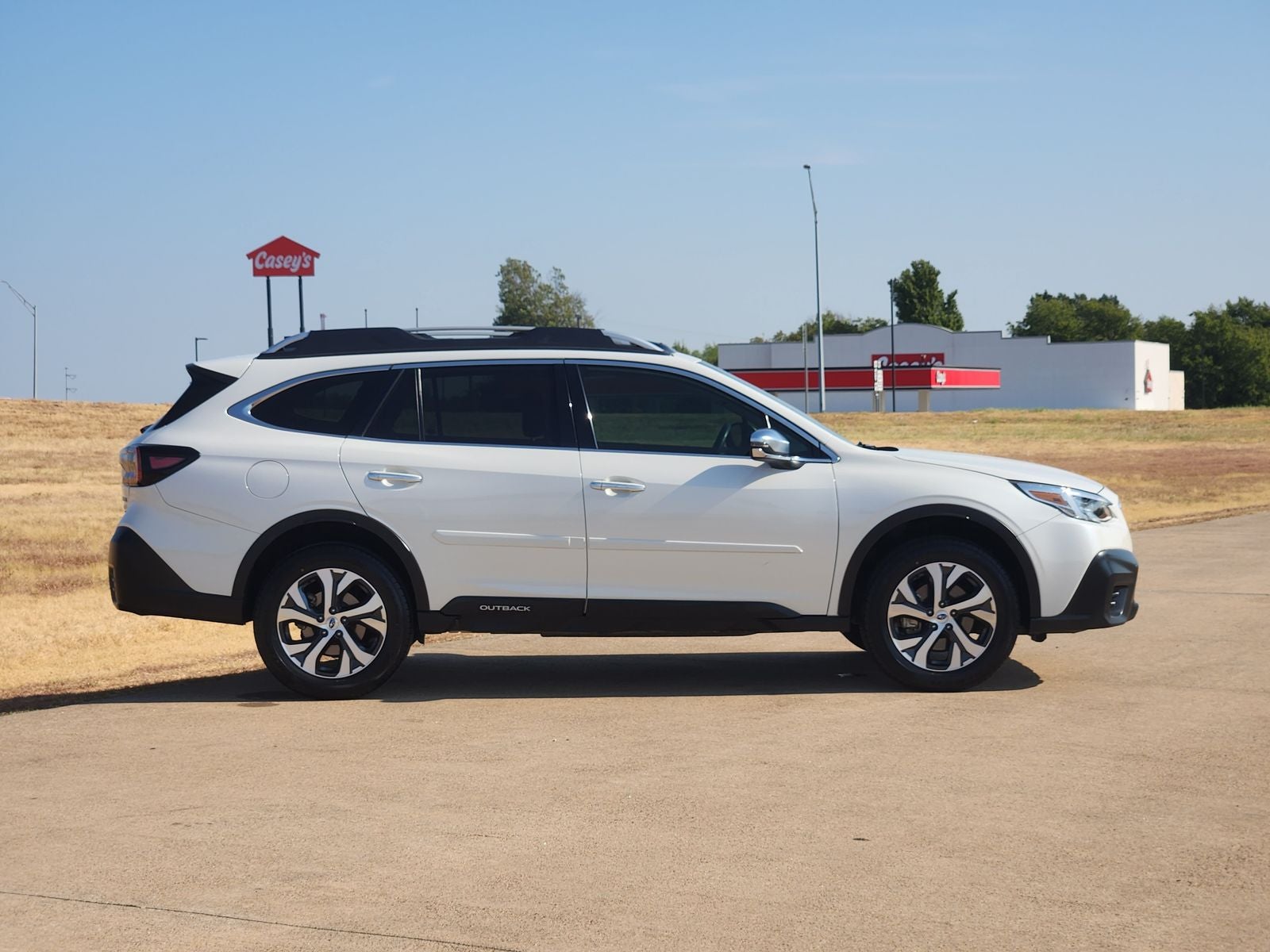 2022 Subaru Outback Touring