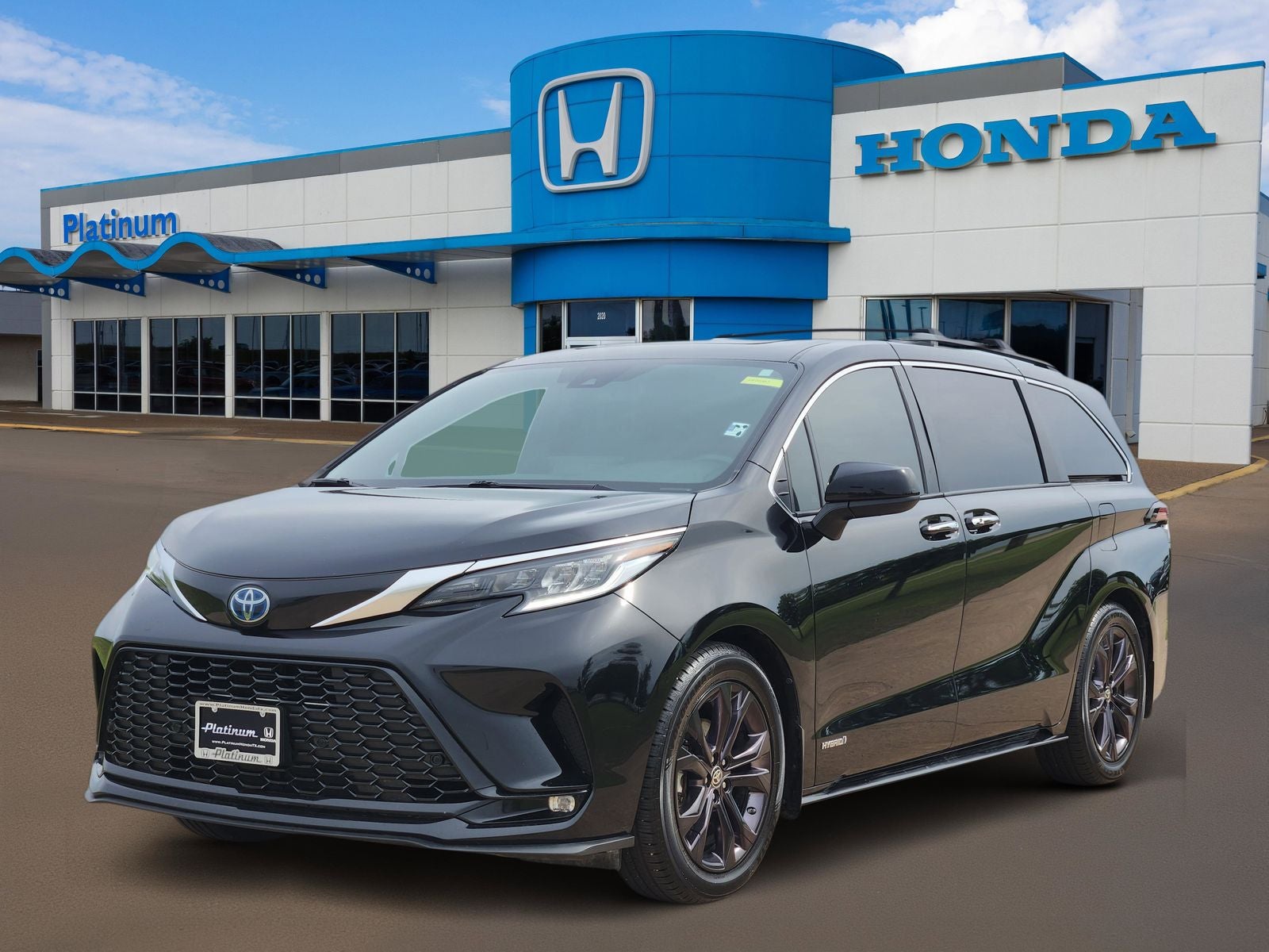 2021 Toyota Sienna XSE 7 Passenger