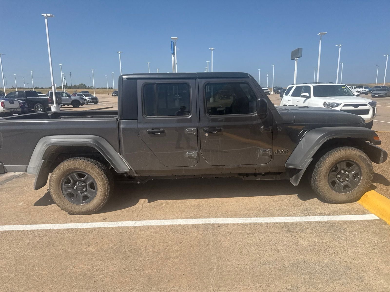 2026 Jeep Gladiator Sport