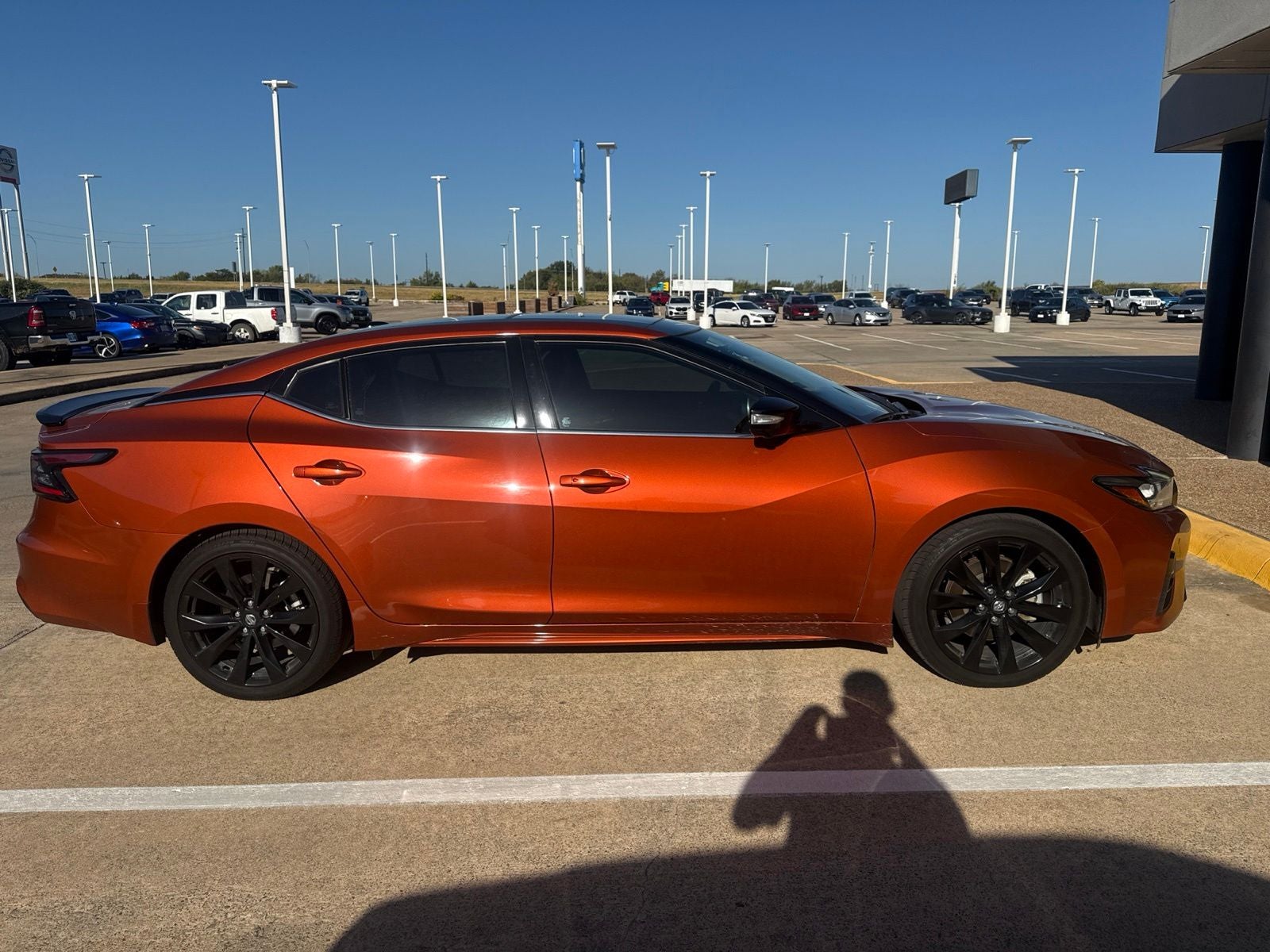 2022 Nissan Maxima SR