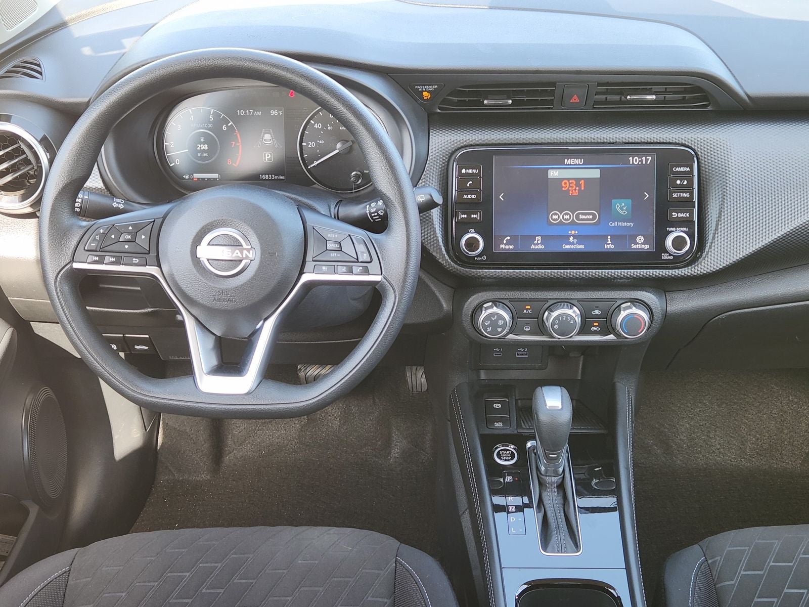 2023 Nissan Kicks SV