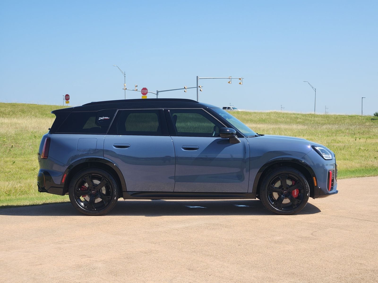 2025 MINI John Cooper Works Countryman Iconic